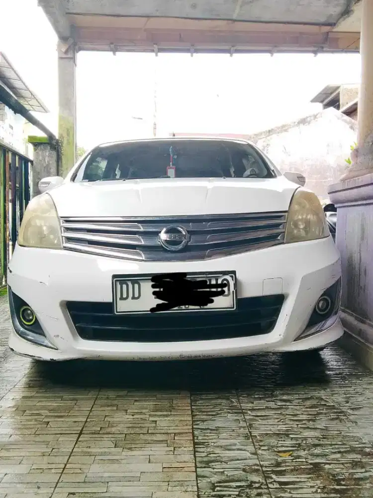 Nissan grand livina 1.5 ultimate 2013
