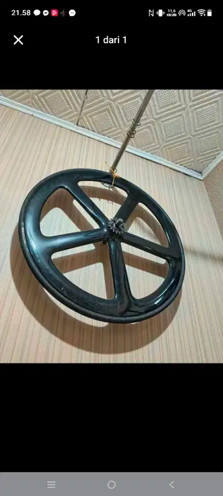 Velk Denos  pixie