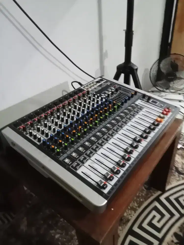 Power Mixer 12 channel Crimson GLD12X