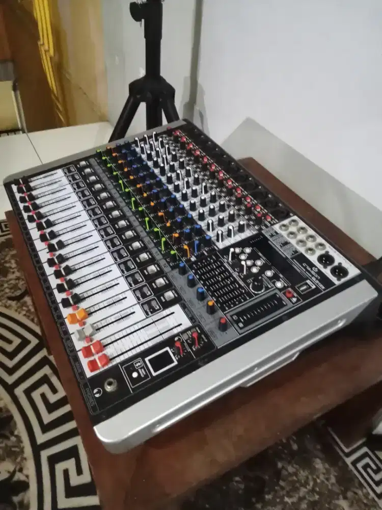 POWER MIXER 12 CHANNEL CRIMSON