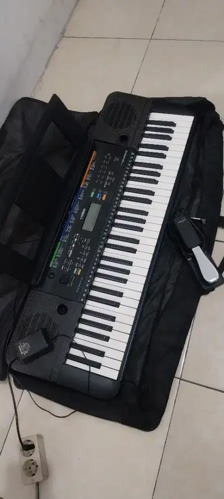 Yamaha PSR E253