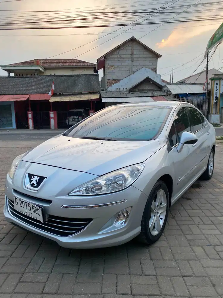 Peugeot 2012 type 408 matic