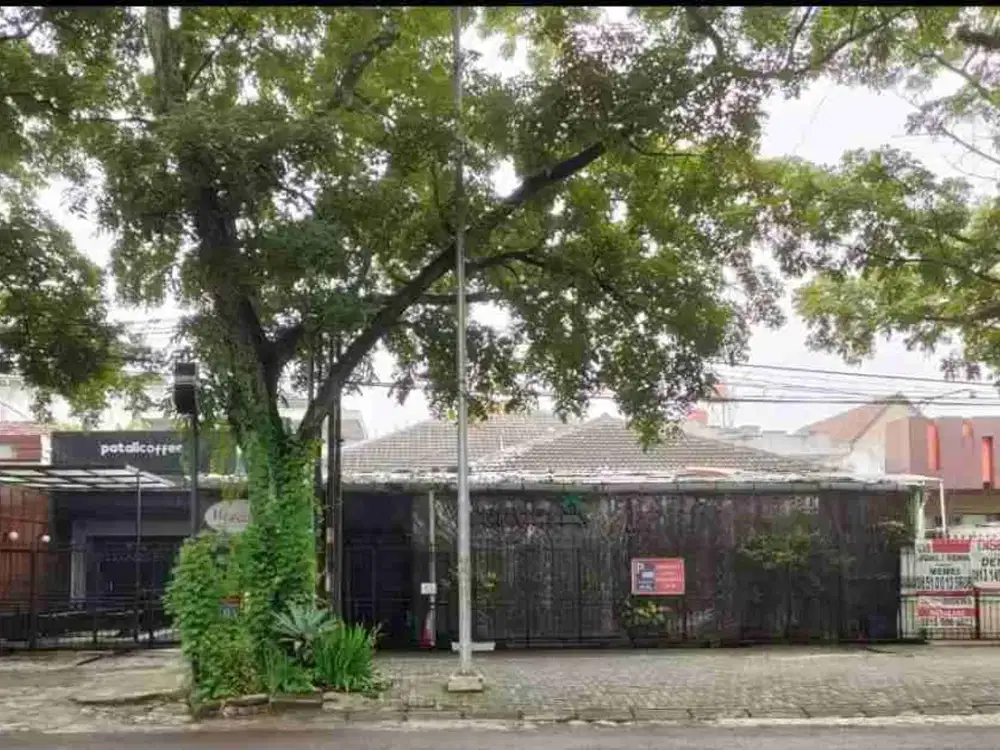 rumah di jalan lodaya burangrang lengkong kota bandung