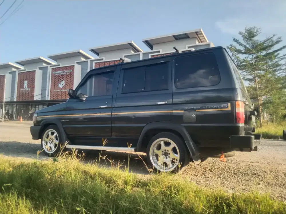 Kijang super tahun 93