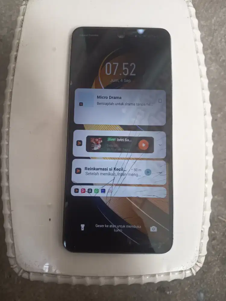 Jual cepat aja infinix smart 8 ram 4/128