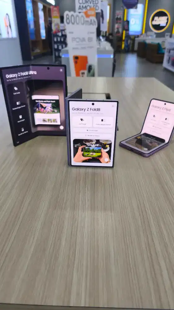 Readyy Samsung Fold 8.Dapatkan Casback dan Promo cicilan 0%