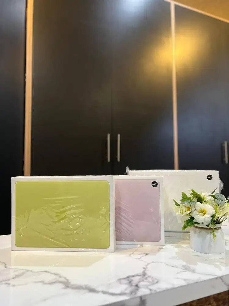 MACBOOK NEO BRANDNEW