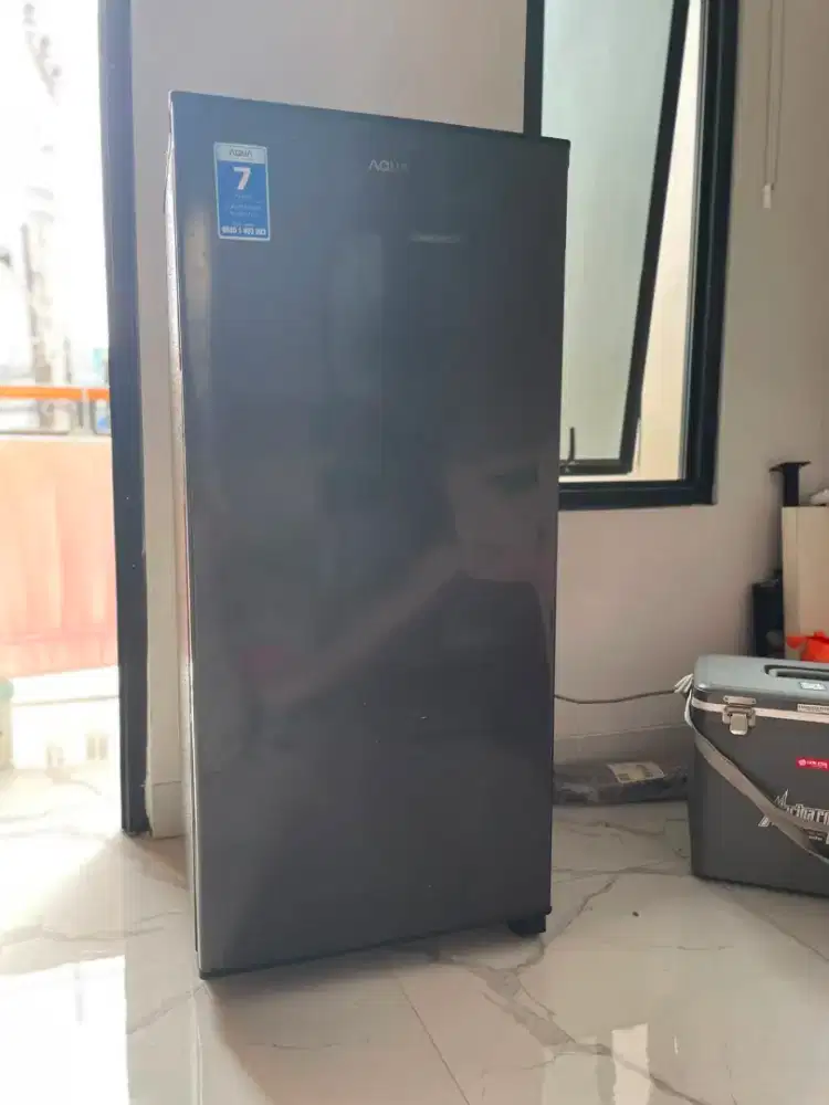 Kulkas 1 Pintu Aqua Bekas / Second - Dingin & Beku Normal (Ada Minus)