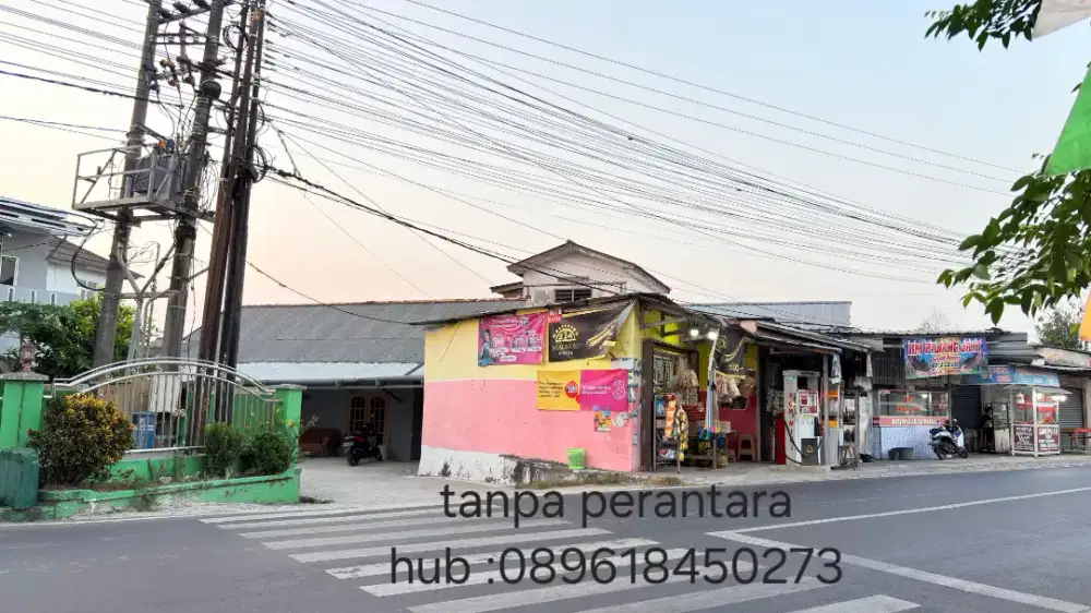 Jual Rumah + 5 Toko Lokasi Strategis pinggir jalan raya