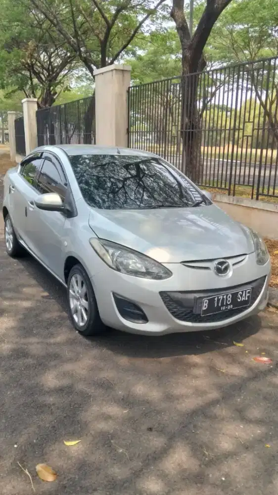 MAZDA 2 SEDAN MATIC 2010 GRESS