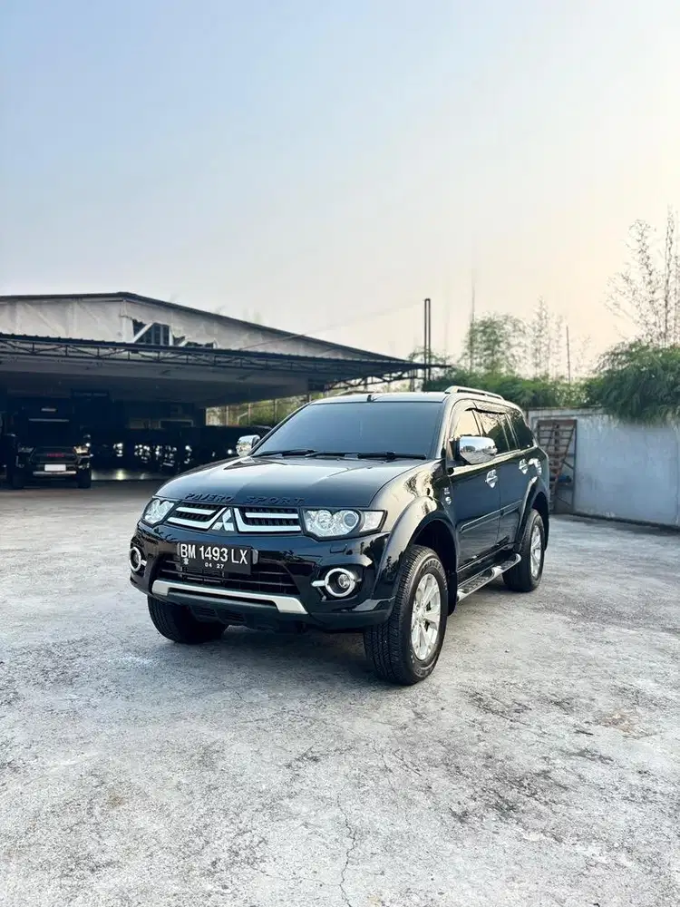 PAJERO DAKAR 4X2 VGT  2014 Km 120 Ribu Servis Ricord