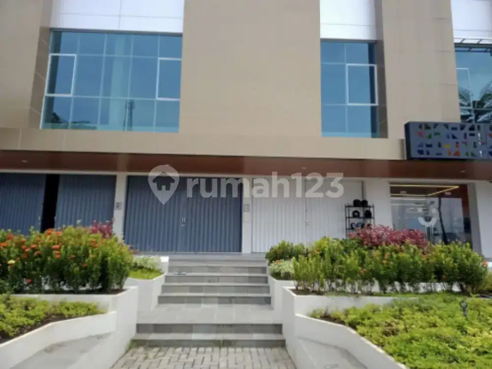 Ruko Dua Lantai Bagus Strategis di Ngaliyan A5448