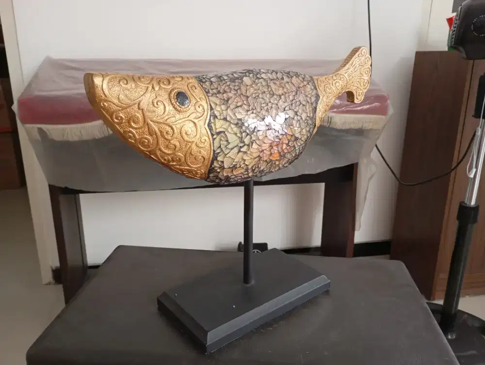 HIASAN MEJA BENTUK IKAN