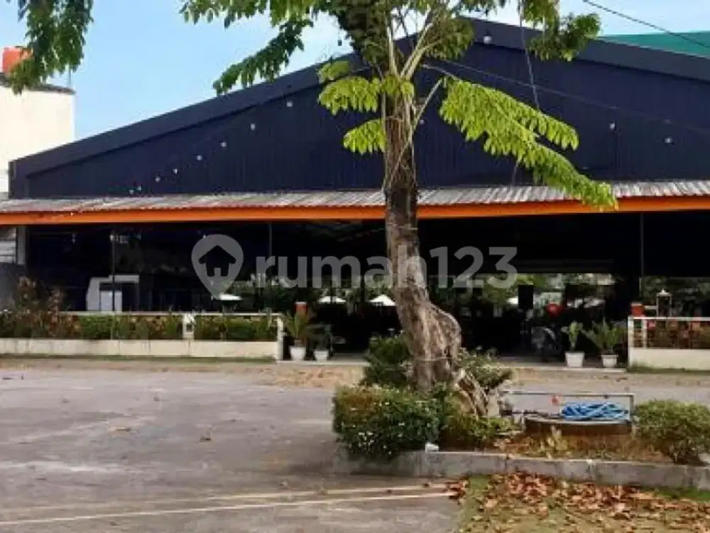 Tempat Usaha Luas Murah Siap Pakai di Tembalang A5832
