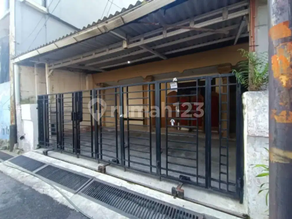 Rumah Siap Huni Strategis Bagus di Semarang Tengah A5373