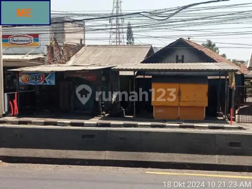 Rumah Tepi Jalan Raya Strategis di Banyumanik A5300