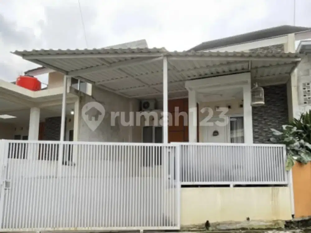 Rumah Bagus Siap Huni di Banyumanik A5350