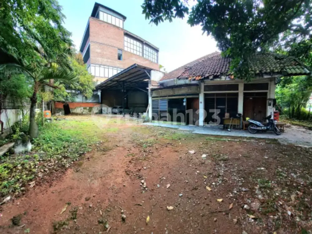 Tanah dan Bangunan Siap Pakai Strategis di Semarang Timur A5345