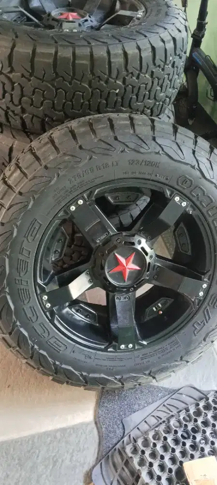 Jual vlek jeep dan ban
