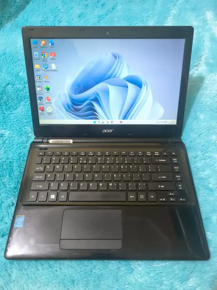 Dijual laptop acer slim,super kencang.core i5 gen 4,ram 8 gb,ssd 128gb