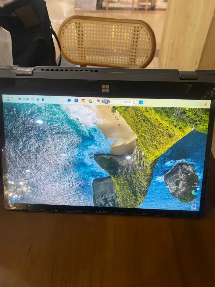 Advan Stylus 360 Notebook