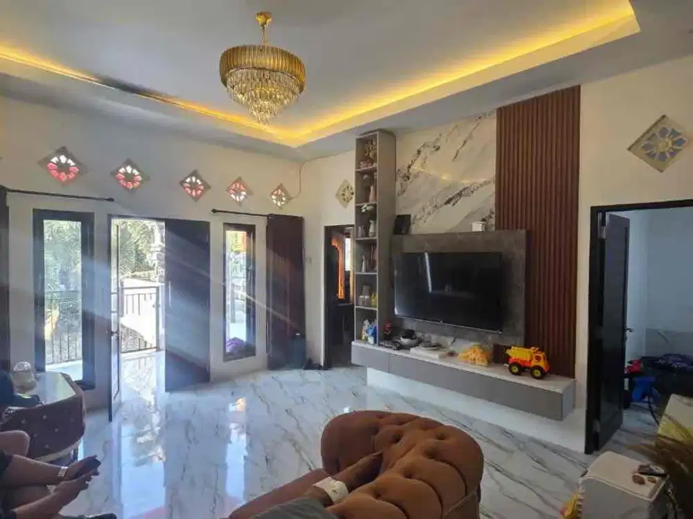 Rumah MURAH 2 Lantai di Taman Sakura Jimbaran