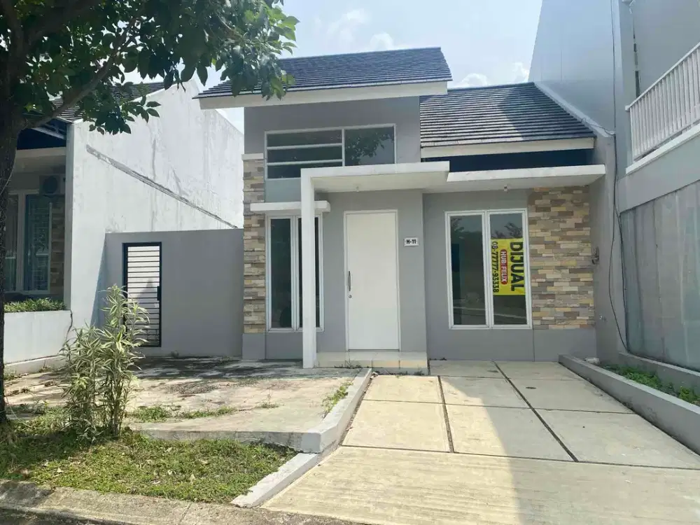 Rumah 1 Lt Siap Huni Lokasi Depan Taman, Harga Murah