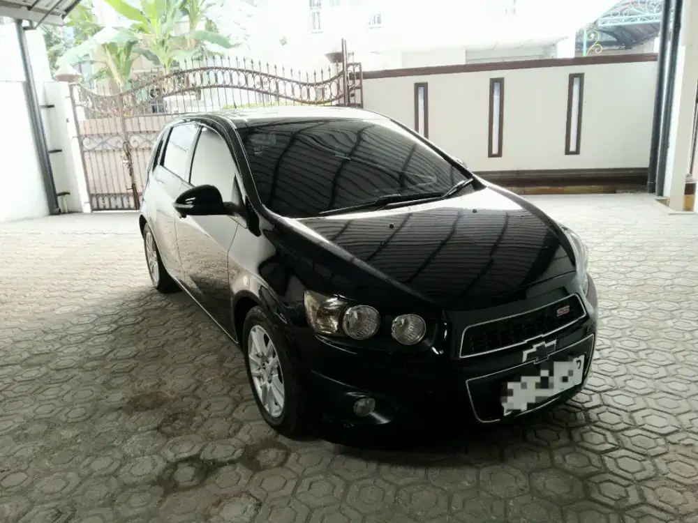 Chevrolet aveo sonic LT AT hitam (tdp.14.5jt)