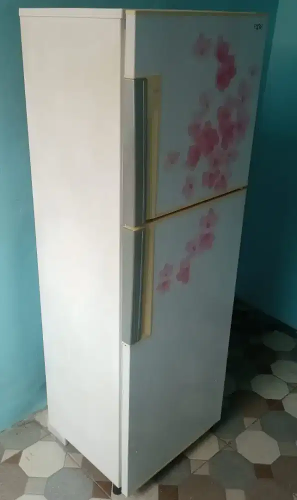 Kulkas AQUA 2 pintu