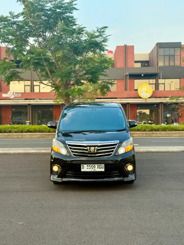 Toyota Alphard SC 2014