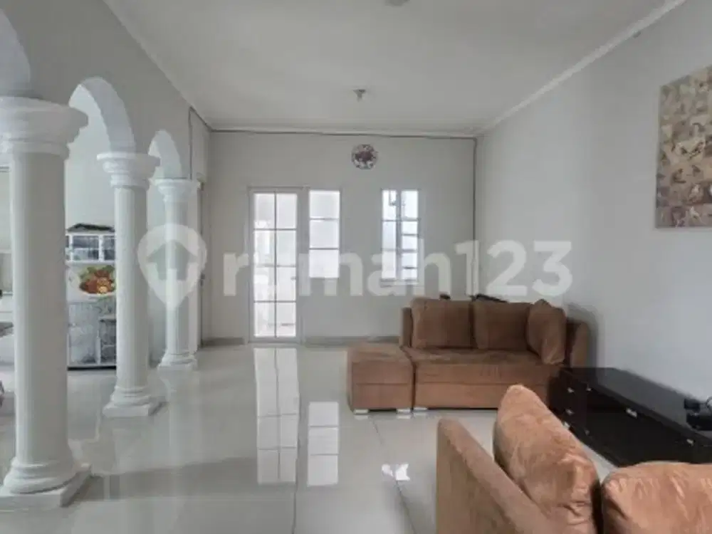 Siap Huni, Rumah, 2 Lantai, di Alicante