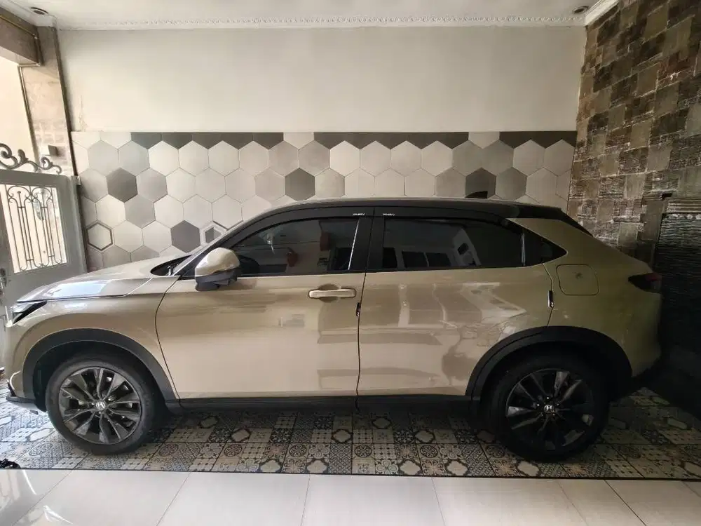 Honda Hr-v (2023) SE Two Tone