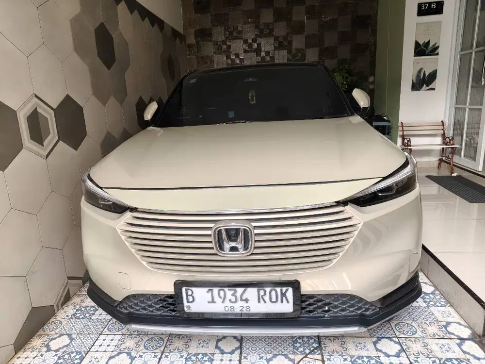 Honda Hr-v (2023) SE Two Tone