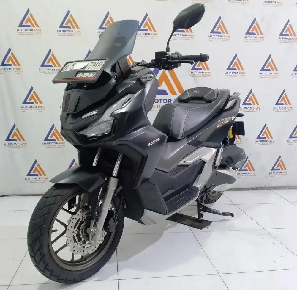 DP CUMA 500RB ADV 160 ABS LOW KM SPAYLATER KREDIVO CC 0%