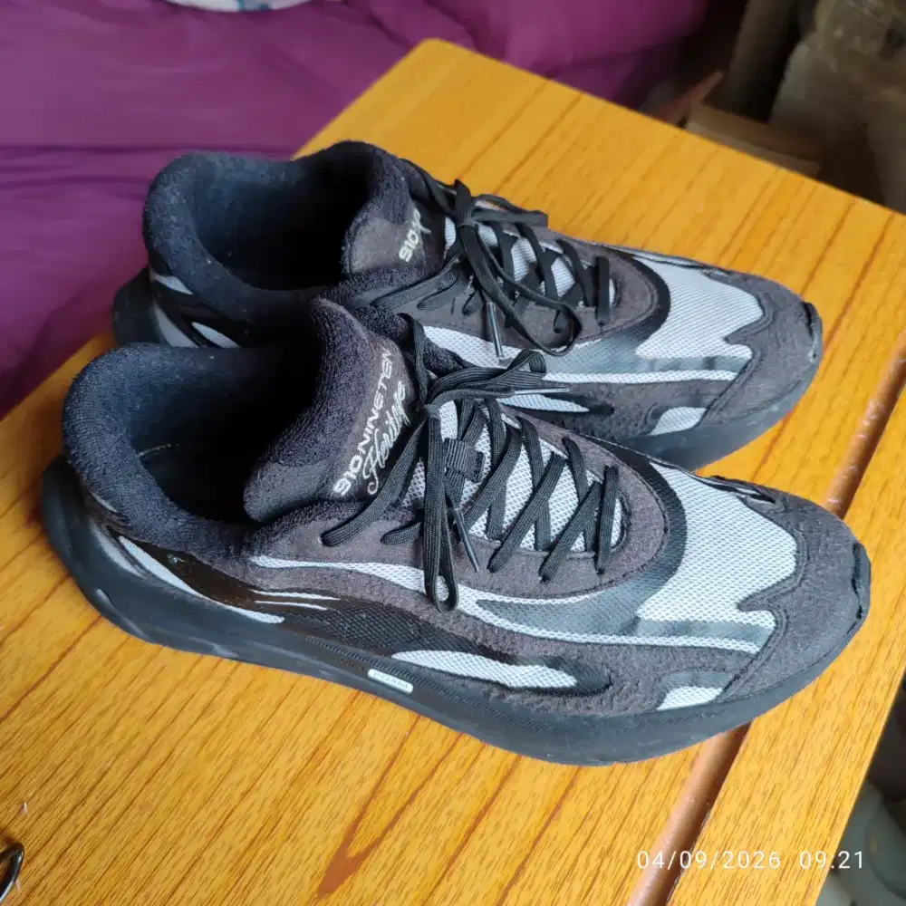 Sepatu pria running nineteen 910 Fuuto Heritage Retro