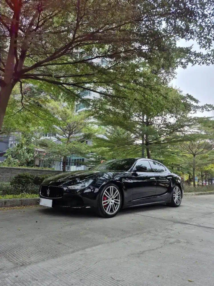 2014 Maserati Ghibli S Low Kilometer