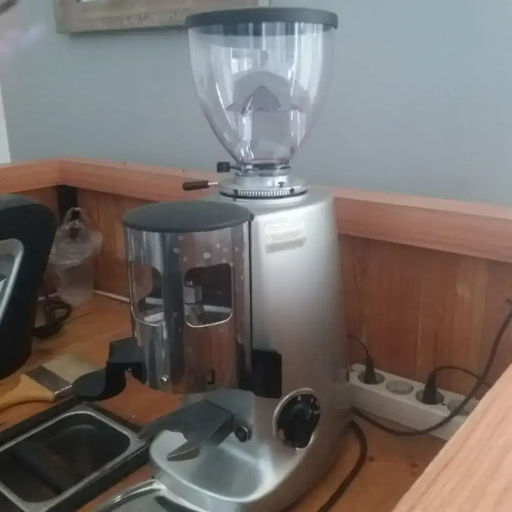 Grinder Kopi merk Mezzer