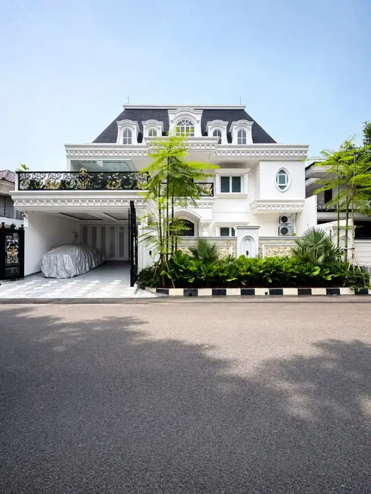RUMAH MEWAH TANJUNG BARAT JAKSEL