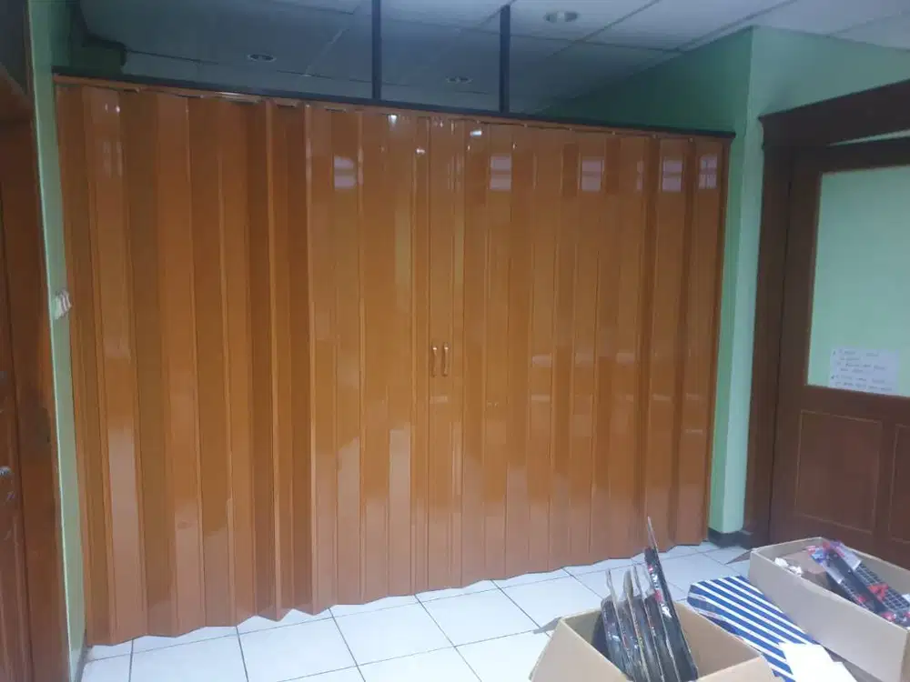 Pintu Lipat PVC Serbaguna untuk Interior Rumah