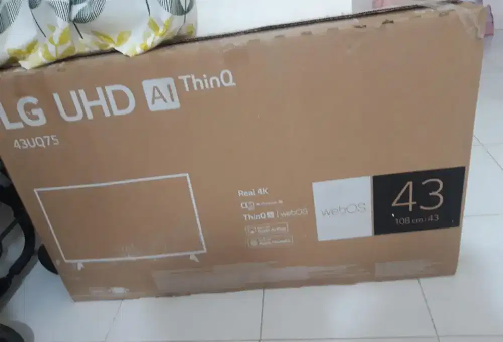 TV LG 43 lengkap normal