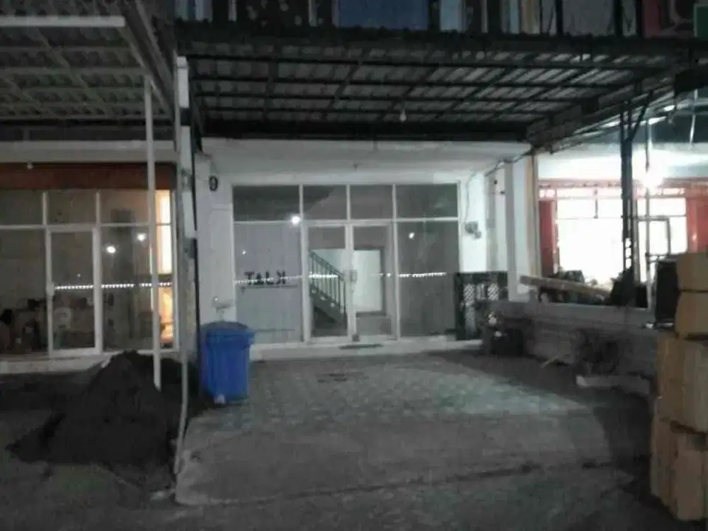 Dijual ruko raya sememi sudah renovasi ada rooftop