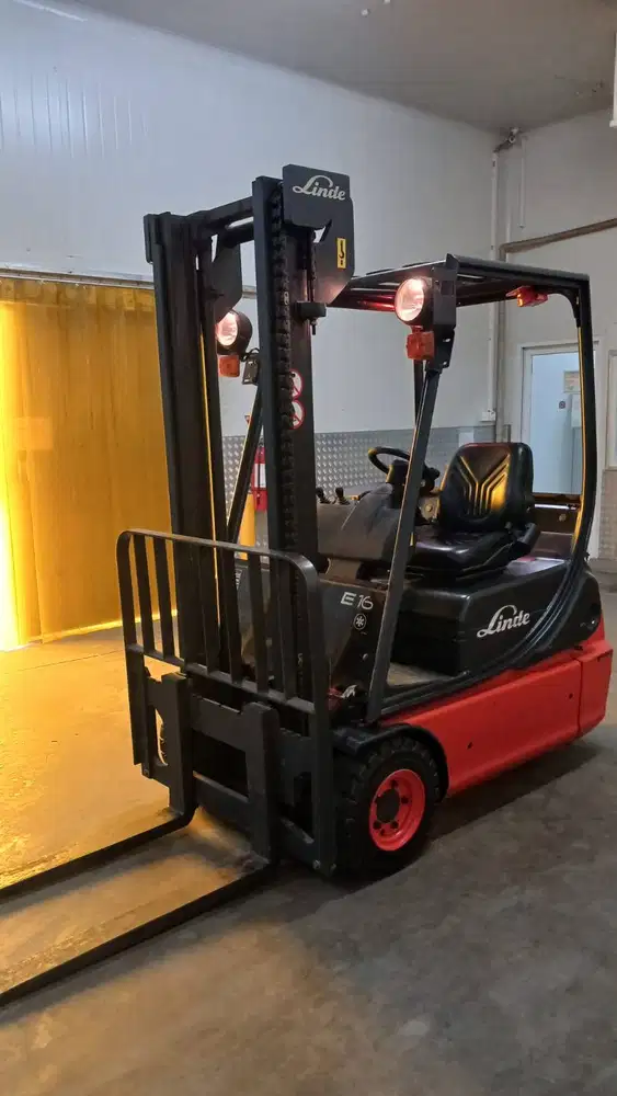 FORKLIFT LINDE E16C Kondisi Bagus