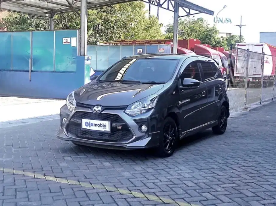 Toyota Agya 1.2 GR Sport Bensin-MT 2022 Abu-abu