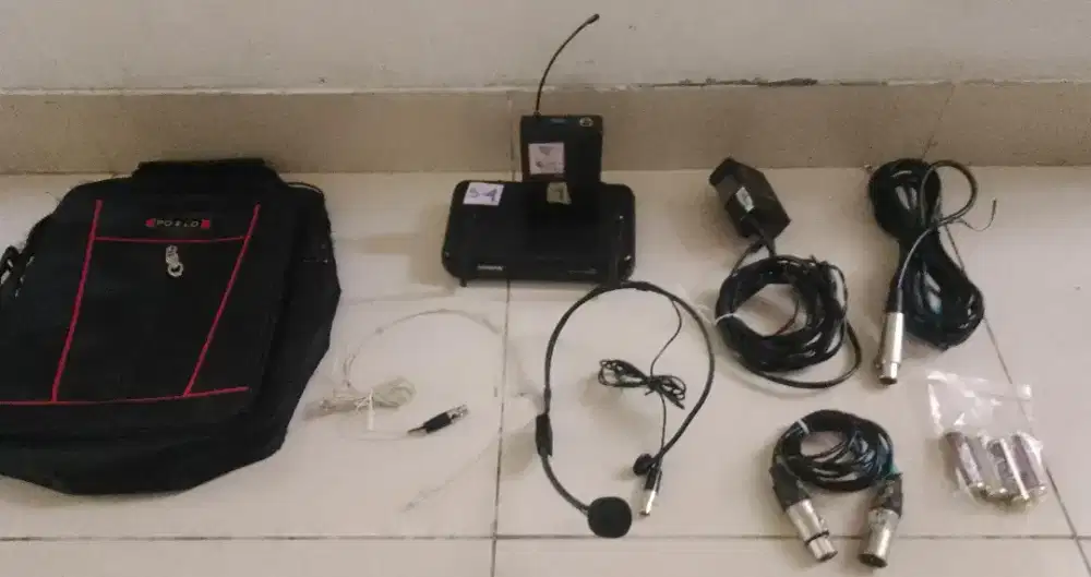 Headset Shure SVX