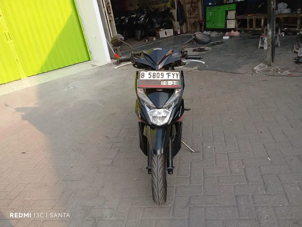 Honda beat eco Tahun 2017 Surat komplit