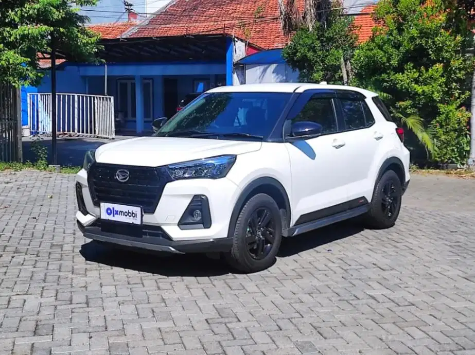 Daihatsu Rocky 1.2 X ADS Bensin-MT 2023 Putih