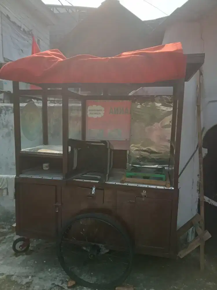 Gerobak usaha gorengan