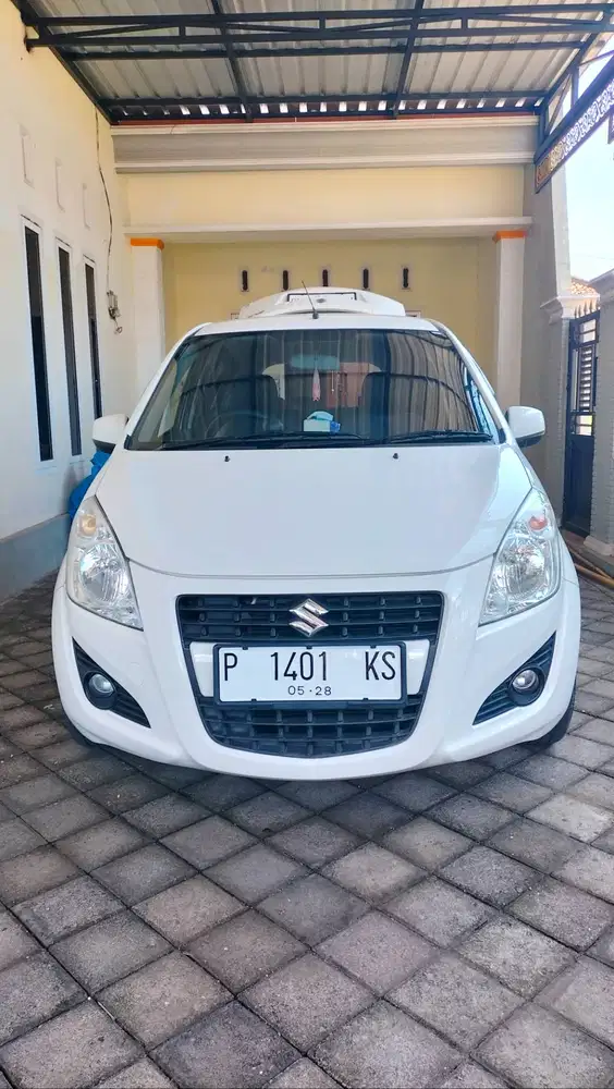 Suzuki Splash 2014 AT Putih