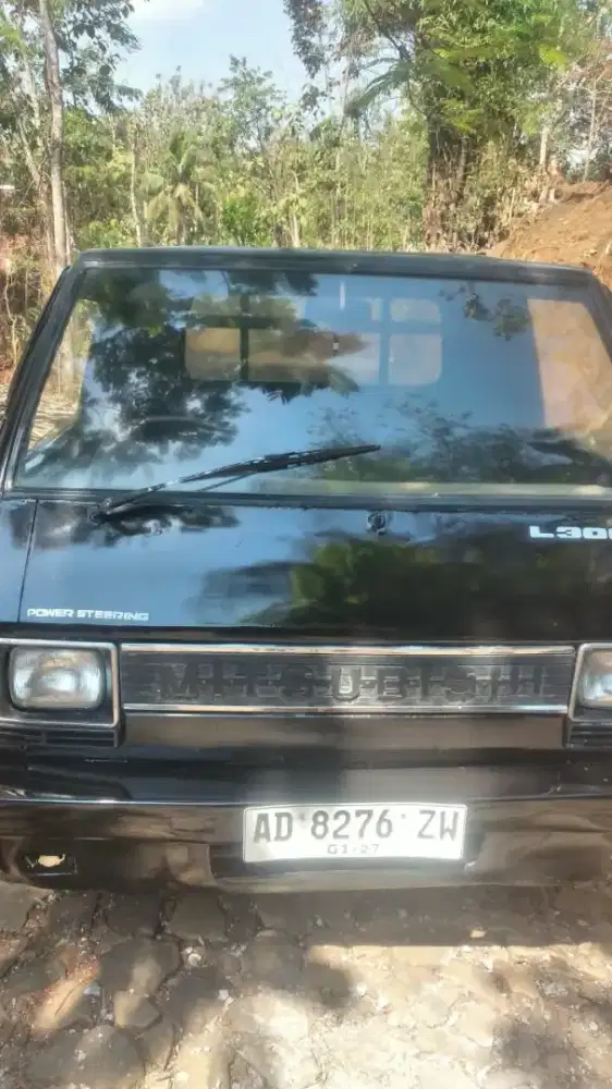 Di jual cepat L300 th 1990