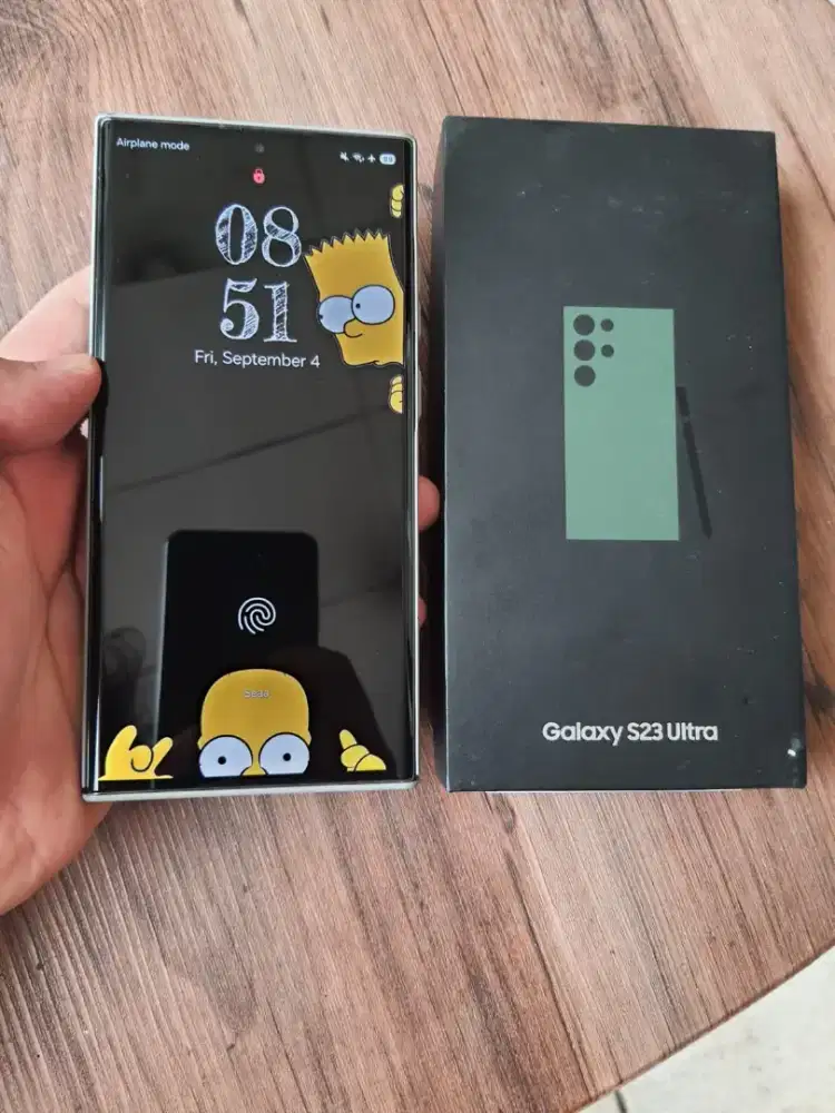 Samsung S23Ultra (12/256)